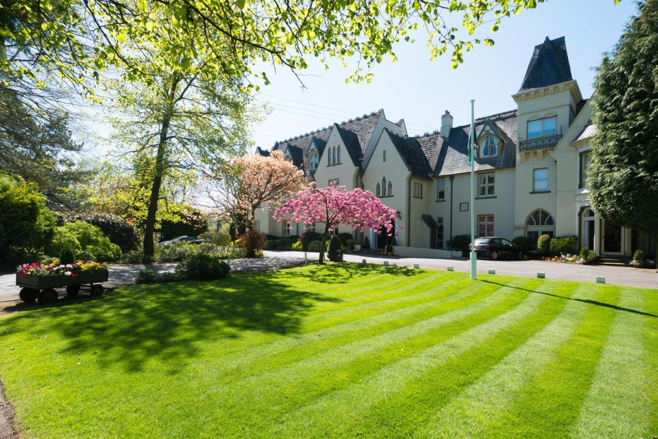 Glen-Yr-Afon House Hotel Аск Экстерьер фото